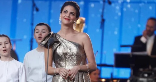 الفن - فاطمة سعيد تشارك في احتفالية العيد الوطني الفرنسي وتغنى لفيروزأفاق عربية الفن نتحدث اليوم حول فاطمة سعيد تشارك في احتفالية العيد الوطني