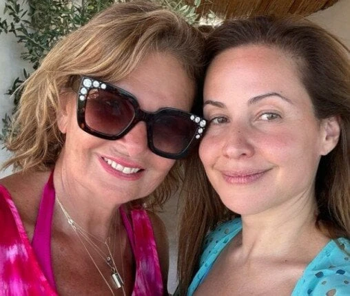 يسرا في أحدث ظهور رفقة ريا أبا راشد صور تعرف على التالي يسرا في أحدث ظهور رفقة ريا أبا راشد صور، شاركت الإعلامية رايا أبا راشد، المتابعين عبر حسابها الرسمي بموقع تداول الصور والفيد