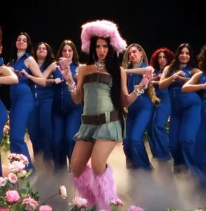 فنون: أميرة أديب تتصدر الترند بسبب أغنية كرت محروق شاهد المقال التالي من صحافة الأردن عن أميرة أديب تتصدر الترند بسبب أغنية كرت محروق، وكالات