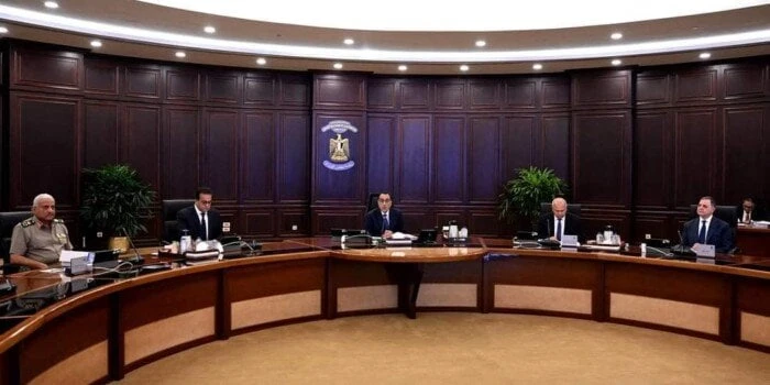 الحكومة توافق على تركيب عداد كودي لأي منشأة تستمد التيار الكهربائي بطريقة غير قانونيةاجتماع مجلس الوزراءوافق مجلس الوزراء على قيام شركات توزيع الكهرباء بتركيب عداد كودي لأي منشأة و