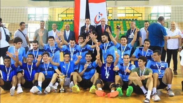 جامعة الإسكندرية تتوج بطلا للكرة الطائرة .. والقاهرة نفوز بالمركز الثانياختتمت منافسات بطولة الكرة الطائرة للجامعات، والتي نظمها الاتحاد الرياضي