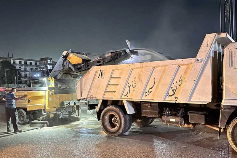 محافظ أسيوط يتابع حملات النظافة ورفع الإشغالات بشوارع حي غرب أجرى اللواء دكتور هشام أبوالنصر محافظ أسيوط، جولة تفقدية مسائية لمتابعة حملات النظافة