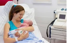 ما تفسير حلم ولادة بنت للعزباء لابن سيرين؟ ما تفسير حلم ولادة بنت للعزباء لابن سيرين؟ تفسير حلم ولادة بنت للعزباء، إن ولادة البنت مؤشر على العز