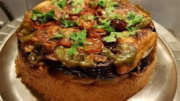 بدون لحمة أو فراخ.. طريقة عمل المقلوبة بطعم شهي تعد المقلوبة من الأكلات الشهية التى كانت منتشرة في عدد كبير من الدول العربية خلال فترة التسعينات