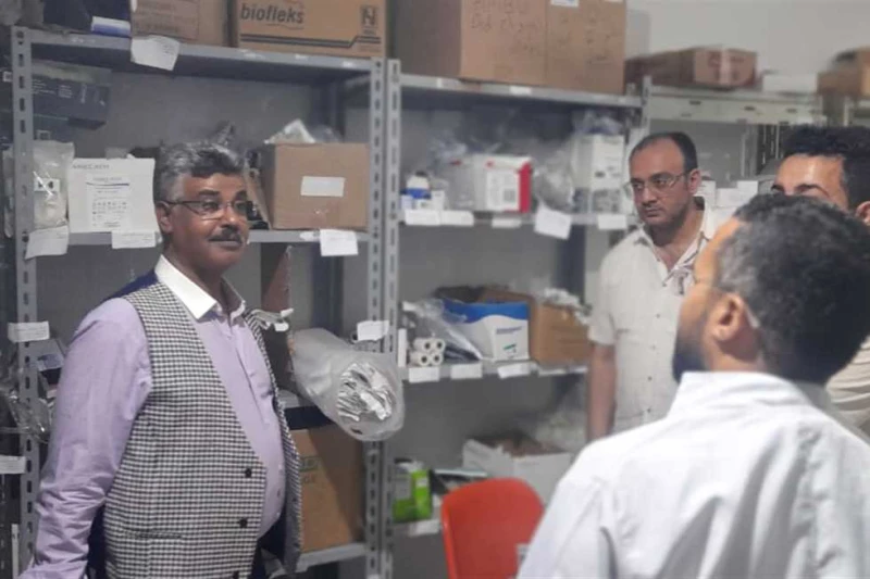 وكيل صحة شمال سيناء يتفقد مستشفى الشيخ زويد المركزي أجرى الدكتور أحمد سمير بدر، مدير مديرية الصحة بشمال سيناء، يرافقه الدكتور أسامة سالم وكيل