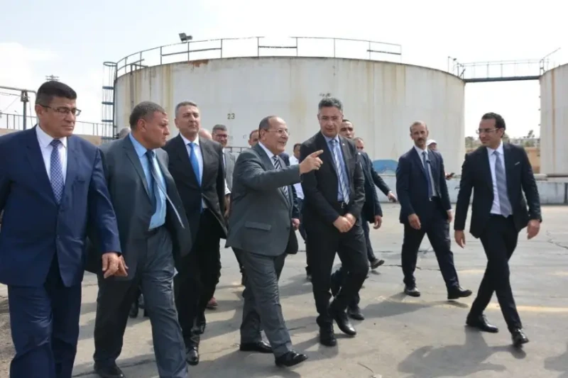 وزير التموين يتفقد محطة الزيوت والشحوم بالمكس والتابعة للشركة القابضة للصناعات الغذائيةأثناء زيارته إلى محافظة الإسكندرية، تفقد شريف فاروق، وزير