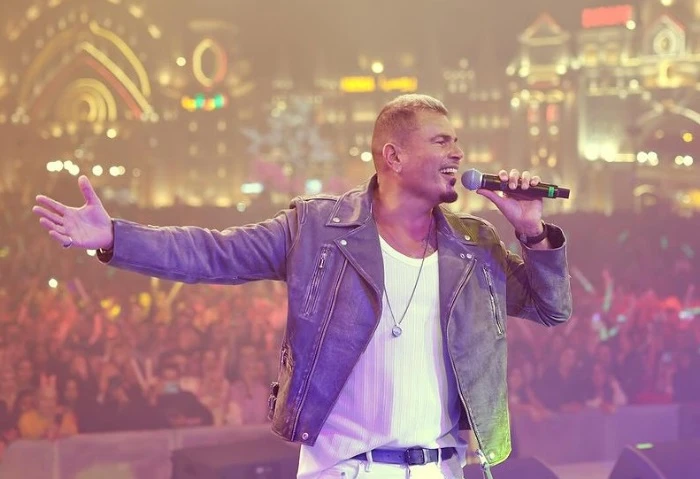 عمرو دياب يحيي حفلا في مهرجان العلمين 9 أغسطس يحيي الفنان عمرو دياب حفلا غنائيا، ضمن فعاليات مهرجان العلمين 2024، والمقرر أن يبدأ يوم الجمعة، الموافق