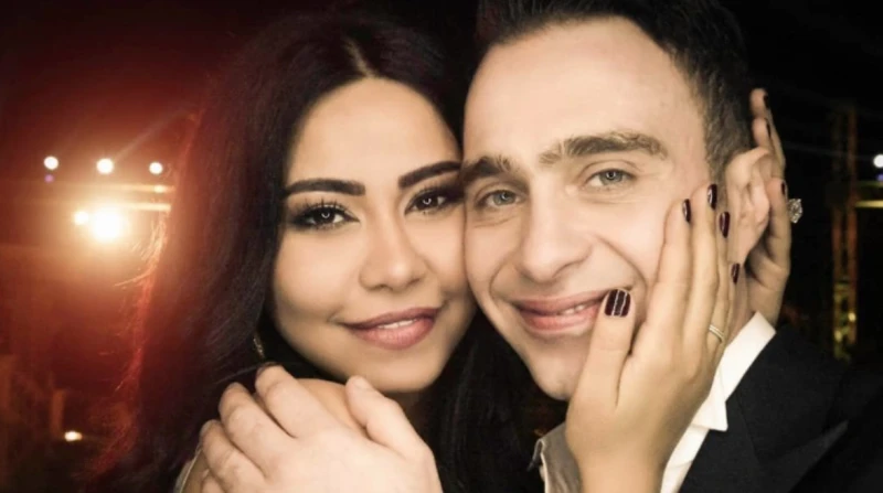 من العلقة إلى الصلح.. القصة الكاملة لأزمة شيرين وحسام حبيب انتهت الأزمة الأخيرة بين الفنانة شيرين عبد الوهاب، وطليقها المطرب حسام حبيب، بالتصالح داخل