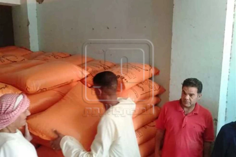 محافظ المنيا: تفعيل كارت الفلاح يضمن وصول الأسمدة لمستحقيها وجه اللواء عماد كدوانى محافظ المنيا بتذليل كافة المعوقات التى تحول دون حصول المزارعين على