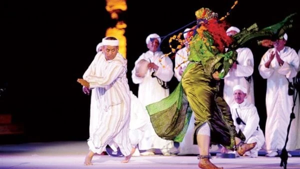 إيقاعات تراثية.. ليلة استثنائية في المهرجان الوطني للفنون الشعبية عاشت ساحة جامع الفنا بالمدينة الحمراء، ليلة استثنائية على إيقاعات موسيقية متنوعة