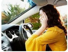 حلمت أني أقود سيارة وأنا لا أعرف القيادة للعزباء لابن سيرين حلمت أني أقود سيارة وأنا لا أعرف القيادة للعزباء لابن سيرين، تحمل هذه الرؤية العديد من