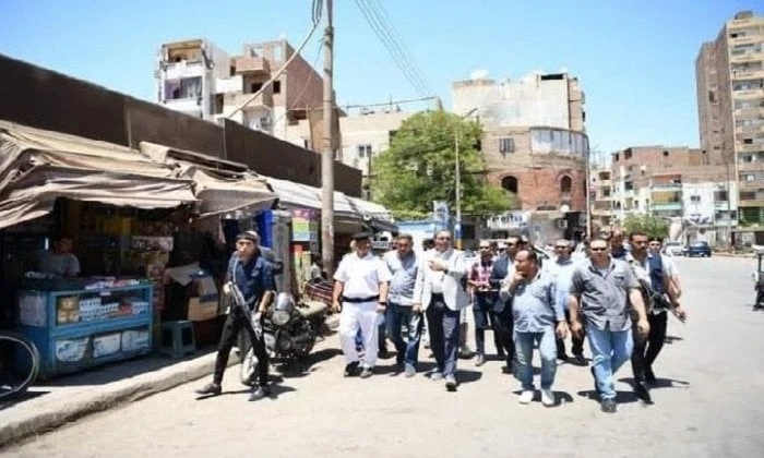 خلال جولته بمركز نجع حمادي.. محافظ قنا يتفقد عددا من القطاعات الخدمية أجرى الدكتور خالد عبد الحليم محافظ قنا، جولة تفقدية علي عددا من القطاعات