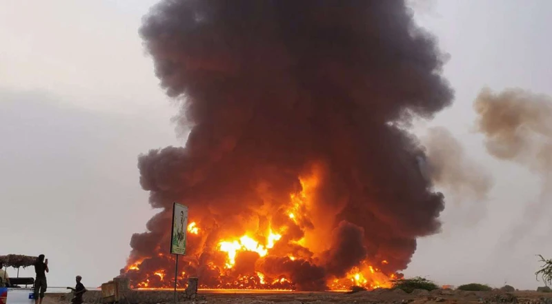 اضرار كبيرة وصادمة ناتجة عن القصف الإسرائيلي على الحديدة _اخر الاخبار اخر الاخبار، اضرار كبيرة وصادمة ناتجة عن القصف الإسرائيلي على الحديدة، اكدت