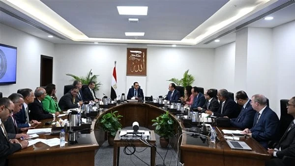 توفير الإمدادات اللازمة.. مدبولي يتابع موقف إنتاج الأسمدة بعد استئناف عمل المصانععقد الدكتور مصطفى مدبولي، رئيس مجلس الوزراء، اجتماعا اليوم بمقر