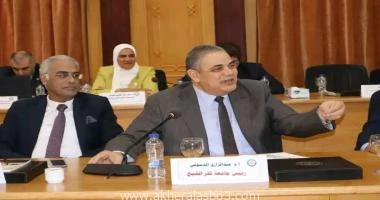 كتب - محمود الهندي شارك الدكتور عبد الرازق دسوقي رئيس جامعة كفر الشيخ، اليوم الاربعاء الموافق 3172024، في اجتماع المجلس الأعلى للجامعات، برئاسة