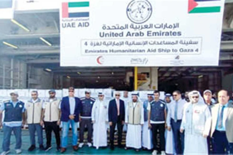 الهلال المصرى يبدأ تفريغ سفينة المساعدات الإماراتية بدأ فرع الهلال الأحمر المصرى بشمال سيناء، أمس، فى تفريغ حمولة سفينة المساعدات الإماراتية التى