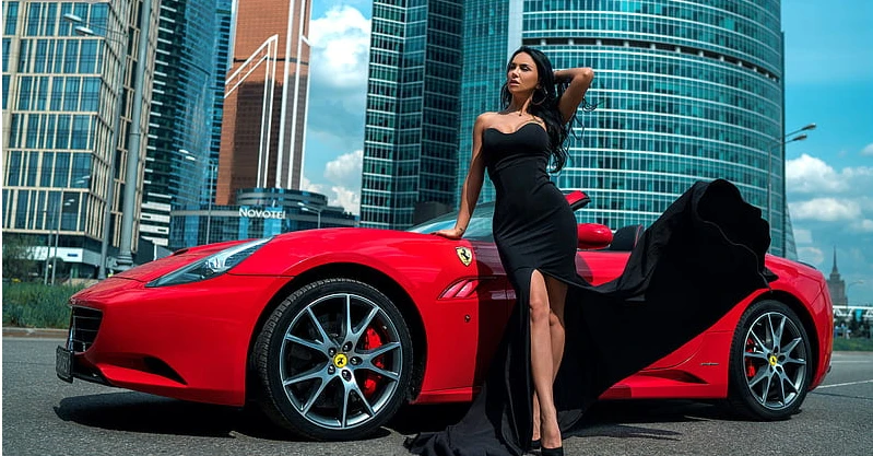 تفسير السيارة الحمراء لابن سيرين و سياقة سيارة حمراء و حلم شراء سيارة حمراء في المنام تفسير رؤية السيارة الحمراء في المنام، ما هو معنى رؤية السيارة