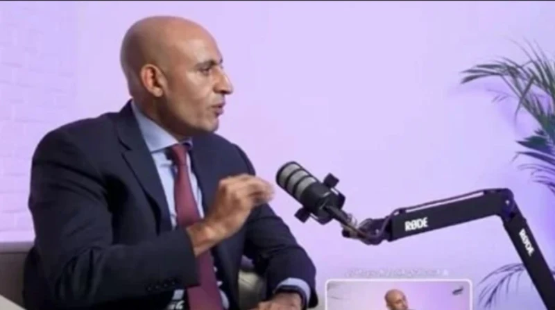 ليست دكتوراه وهمية فقط.. شكوك حول سلامة ماجستير وزير التربية والتعليم الجديد دكتوراه من جامعة وهمية طفت باسم وزير التربية والتعليم الدكتور محمد عبد اللطيف، إلى صدارة الساحة خلال ال