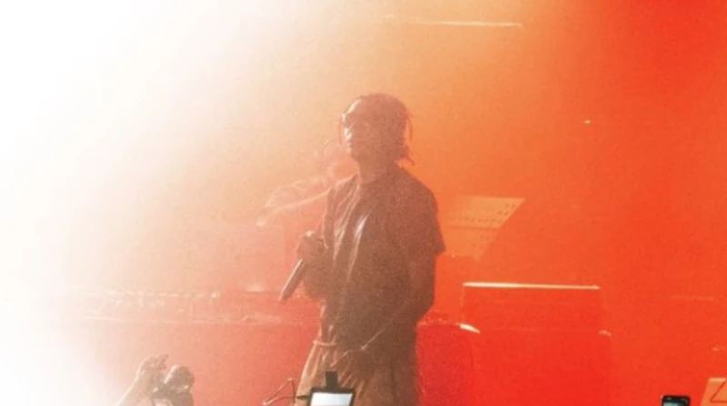 بعلم فلسطين.. لقطات من حفل مروان بابلو في تركيا أحيا مطرب الراب مروان بابلو، حفلا جماهيريا أمس، في مدينة اسطنبول، في دولة تركيا، وسط حضور جماهيري