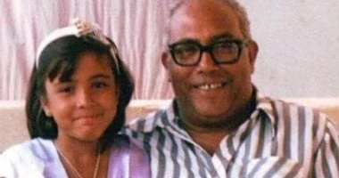 فن: كنت أعظم أب.. مى كساب تحيى الذكرى الأولى لرحيل والدها اقرأ في أفاق عربية كنت أعظم أب مى كساب تحيى الذكرى الأولى لرحيل والدها، أحيت الفنانة مى