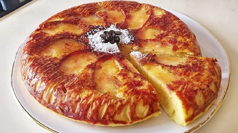 فطيرة الطاسة اكلة جوع اخر الليل ب 10 دقايق هتكون جاهزة معاكي جربيها الآنفطائر سريعة التحضير من أكثر ما تبحث عنه ربات البيوت الفترة الحالية بسبب حر الصيف وعدم الرغبة في استخدام حرار