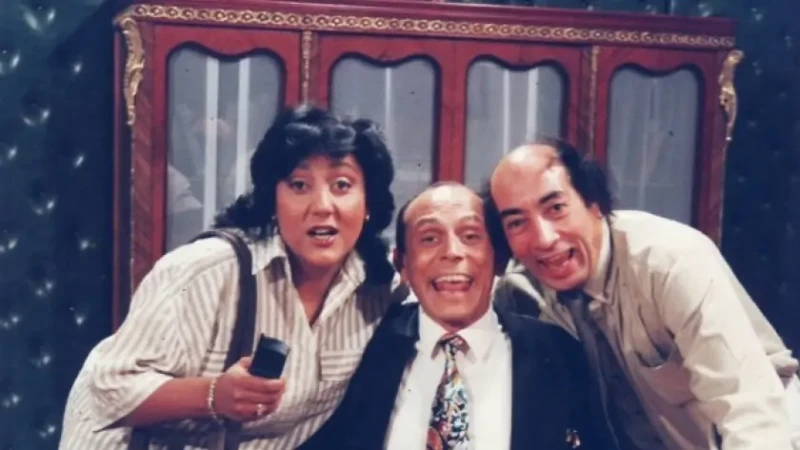 حاربني لما قولت لأ عبير صلاح الدين تكشف كيف تسبب محمد صبحي في إبعادها عن الفنعبير صلاح الدين ، الفنانة المعروفة بدورها في مسلسل يوميات ونيس ، التي كانت قد قد غابت عن الساحة الفنية 