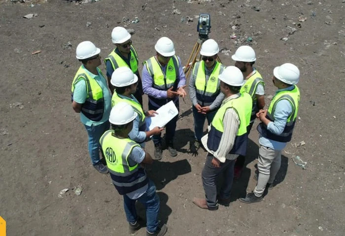 التنمية المحلية تتابع منظومة المخلفات الصلبة بالمحافظات تابعت وزارة التنمية المحلية، استمرار الجهود المبذولة من محافظتي كفر الشيخ والأقصر للنهوض