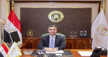 كتب - محمود الهندي أصدر الدكتور شريف فاروق وزير التموين والتجارة الداخلية، قرارا وزاريا بتكليف الدكتور أشرف صادق غازي للقيام بأعمال العضو المنتدب الرئيس التنفيذي للشركة المصرية الق