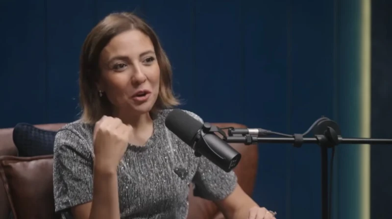 مي كساب تكشفت حقيقة الخلافات بين فريق عمل العتاولة نفت الفنانة مي كساب، وجود خلاف بينها وبين أي فنانة شاركت في مسلسل العتاولة، والذي عرض ضمن موسم دراما رمضان 2024.وقالت مي، خلال لق