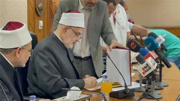 بعد اختتام أعمال امتحانات الثانوية الأزهرية 2024 .. موعد بدء التصحيح والنتائجاختتمت المعاهد الأزهرية أعمال الثانوية الأزهرية 2024، حيث أدى طلاب