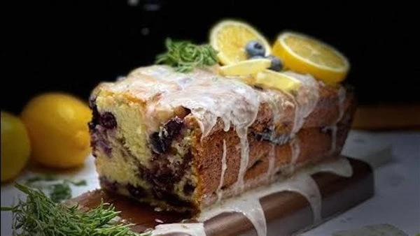 كوب دقيق .. طريقة تحضير كيك التوت والليمون شاركت الشيف مروة السجيني، متابعيها طريقة تحضير كيك التوت والليمون عبر حسابها الرسمي على موقع التواصل الاجتماعي فيسبوك. مكونات كيك التوت و