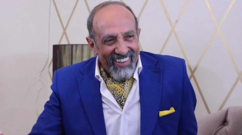 أحمد صيام عن السرطان: كنت بشرب 5 علب سجائر يوميا أرجع الفنان أحمد صيام إصابته بمرض السرطان إلى كثرة التدخين، وقال: كنت بدخن أكثر من 5 علب سجائر في اليوم. وقال صيام، خلال استضافته ف