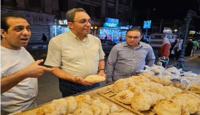 في جولة ميدانية ليلا.. محافظ قنا يوجه بإعادة إظهار الشكل الحضاري لقلب مدينة قناعمر طنطاويأجرى الدكتور خالد عبد الحليم محافظ قنا جوله ميدنية مفاجئة