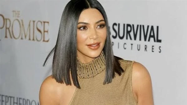 كيم كاردشيان تستعرض جمالها تميل الفنانة الأمريكية كيم كاردشيان، لمواكبة أحدث صيحان الموضة وتوظيفها بأسلوب جرئ ومثير يعكس جمالها ذوقها الراقي وقوامها الرشيق لتصبح محط اهتمام وإعجاب