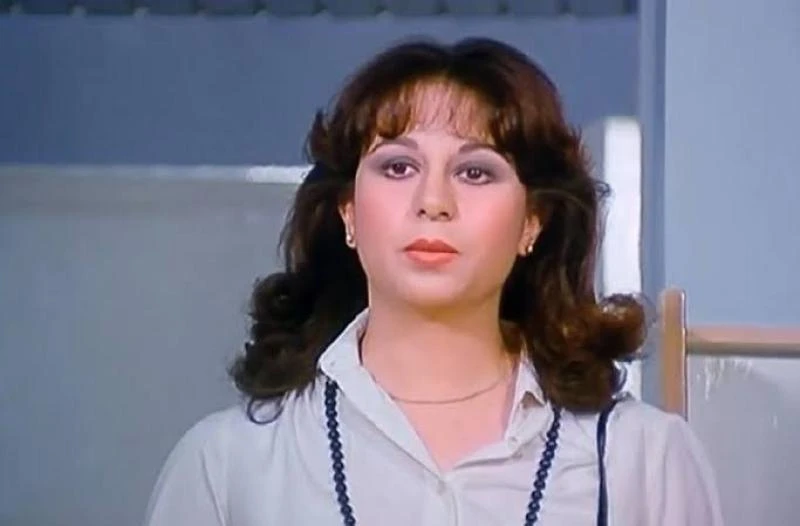 سمية الألفي في عيد ميلادها..رحلة حب وخيانة مع فاروق الفيشاوي وأسرار زيجات متعددة تعرف على التالي سمية الألفي في عيد ميلادها..رحلة حب وخيانة مع فاروق