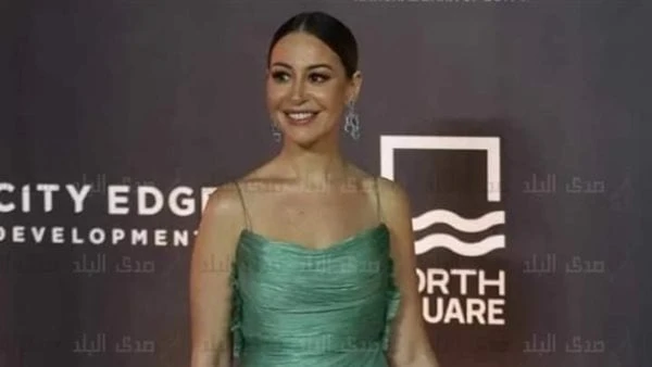 منة شلبى تنتظر عرض فيلم الهوى سلطان في نهاية أغسطس قررت أسرة فيلم الهوى سلطان بطولة الفنانة منة شلبى، عرض الفيلم فى نهاية موسم الصيف الحالي وتحديدا