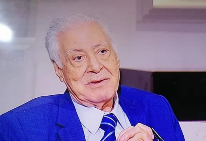 هيئة قصور الثقافة تنعى الناقد المسرحي عبد الغني داوود حرصت الهيئة العامة لقصور الثقافة، على نعي الأديب والناقد المسرحي الكبير عبد الغني داوود، بعد وفاته أمس السبت، عن عمر يناهز 85