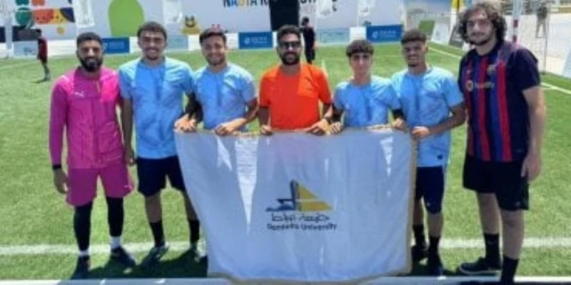 شباب ورياضة وفعاليات للمستقبل.. جامعة دمياط تتصدر مجموعة كرة القدم الخماسى بمهرجان العلمين الجديدة ناس وخدمات شاهد المقال التالي من صحافة مصر عن شباب