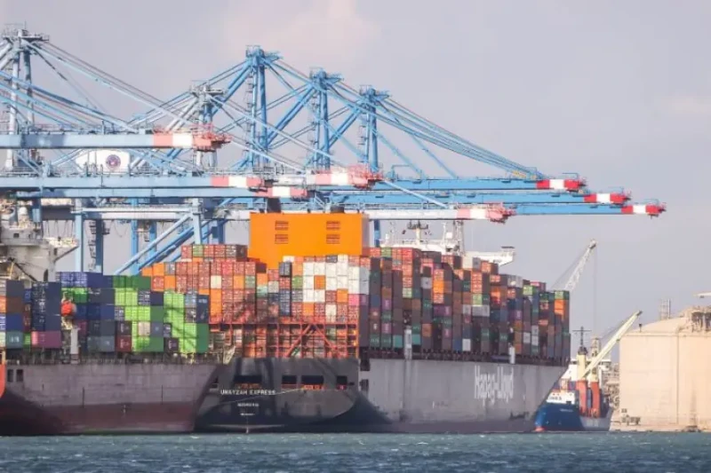 ميناء دمياط يستقبل 31 سفينة خلال 24 ساعةلا توجد محتوى في هذه الصفحة.أصدر المركز الإعلامي لهيئة ميناء دمياط بيانا اعلاميا جاء فيه ان الميناء استقبل