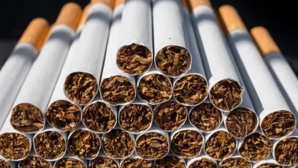 للمرة الثالثة .. زيادة أسعار السجائرأعلنت شركة الشرقية - إيسترن كومباني، عن زيادة أسعار منتجاتها من السجائر المحلية بقيمة تتراوح مابين 22 إلى 25 قرشا