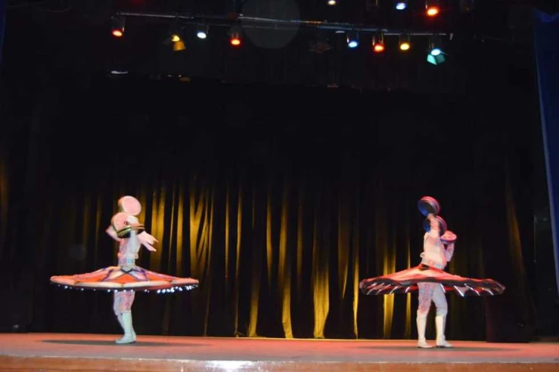 بفلكلور الثغر.. قصور الثقافة تدشن أولى الحفلات الصيفية ببورسعيد بباقة متنوعة من الفقرات الاستعراضية المستوحاة من الفلكلور السكندري، دشنت الهيئة العامة لقصور الثقافة بإشراف الكاتب م