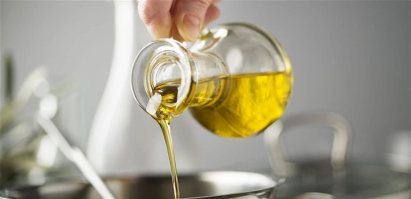 تناول الزيوت النباتية بدل الزبدة.. هذه فوائده صحة شاهد المقال التالي من صحافة لبنان عن تناول الزيوت النباتية بدل الزبدة هذه فوائده، وجدت دراسة