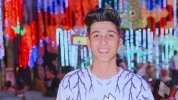 وفاة شاب غرقا في إحدى الترع باللغربية شهدت محافظة الغربية اليوم واقعه مأساوية عندما لقي شاب في بداية في العقد الثاني من عمره مصرعه غرقا أثناء استحمامه في ترعة نشيل مركز قطور.تلقت ا