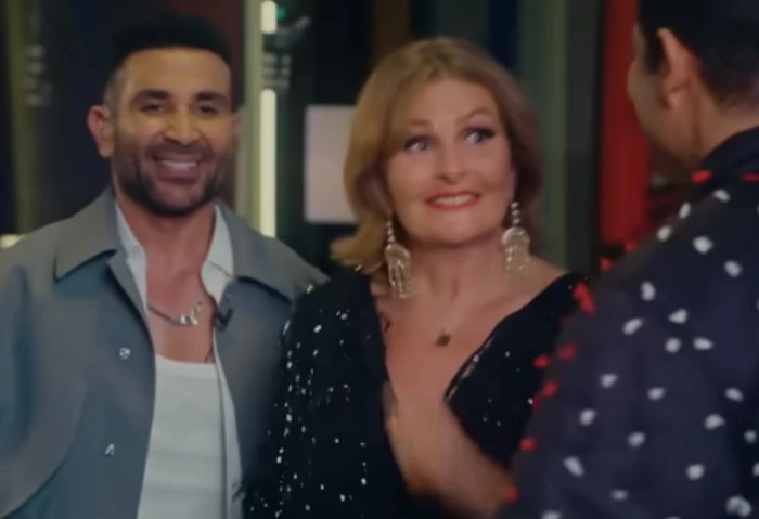 بترقص وتغني، يسرا تعود للغناء بعد غياب 6 سنوات بديو مع أحمد سعد (فيديو) عادت النجمة يسرا، للغناء من جديد بعد غيابها لمدة 6 سنوات، منذ أن طرحت أغنية 3