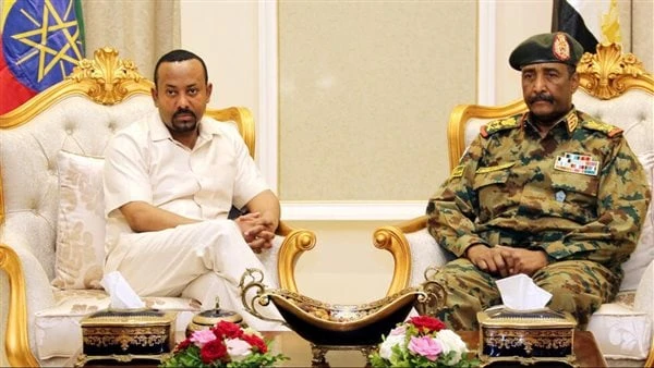 آبي أحمد في بورتسودان.. رجل الحرب والدمار في القرن الأفريقي يحمل مشروع سلام إلى السودان.. رئيس الوزراء الإثيوبي يقدم مبادرة للبرهان مع ميليشيات الدعم