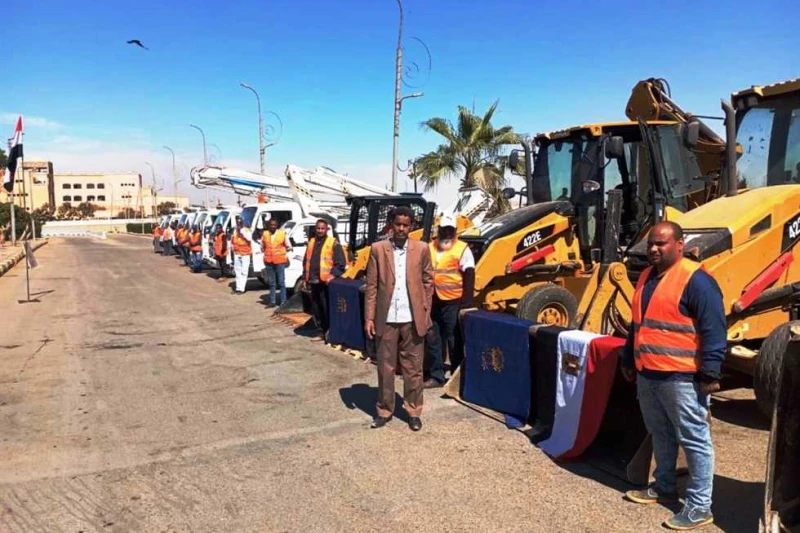 إنطلاق حملة مكبرة للنظافة في أسوان انطلقت في أسوان، سلسلة حملات مكبرة للنظافة العامة بكافة المراكز والمدن فى توقيت واحد بإشراف من اللواء ياسر عبد