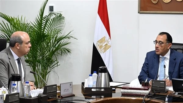 الحكومة: تعزيز الشراكات الإستراتيجية لجذب الاستثمارات الأجنبية المباشرة في قطاع الطيران المدني التقى الدكتور مصطفى مدبولي، رئيس مجلس الوزراء، اليوم،