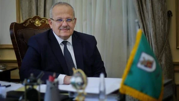 الخشت: أكبر عدد للطلاب الأجانب يلتحقون بجامعة القاهرة من 100 دولةتلقى الدكتور محمد الخشت رئيس جامعة القاهرة، تقريرا حول جهود جامعة القاهرة خلال 7