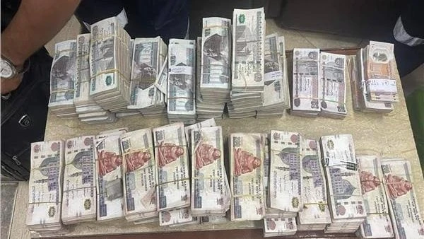 زكاة المال على الأغنياء 20 وليس 2.5.. دار الإفتاء تحسم الجدلهل الزكاة في أموال الأغنياء بنسبة 20 ؟ يدعي البعض أن الله تعالى أوجب الزكاة في أموال