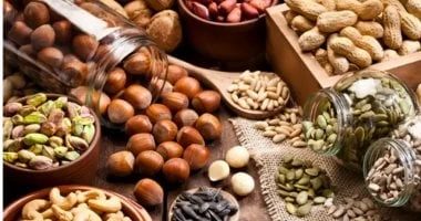 5 أنواع من المكسرات والبذور تناولها بعد الأربعين لتعزيز صحة الدماغ صحة وطب شاهد المقال التالي من صحافة مصر عن 5 أنواع من المكسرات والبذور تناولها بعد
